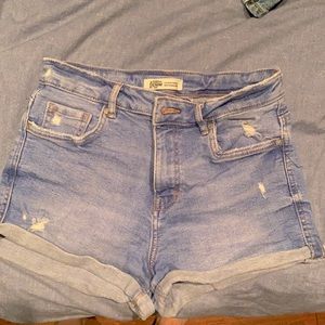 Zara high waisted rolled jean shorts size: 36 EU, 04 US